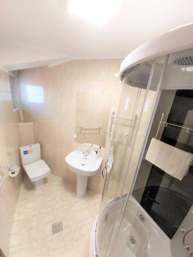 Camere De Inchiriat Băltenii de Sus Екстериор снимка