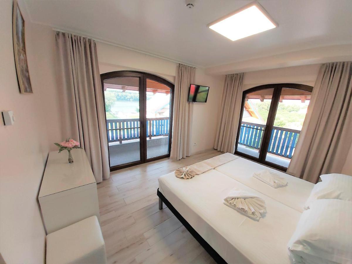 Camere De Inchiriat Băltenii de Sus Екстериор снимка